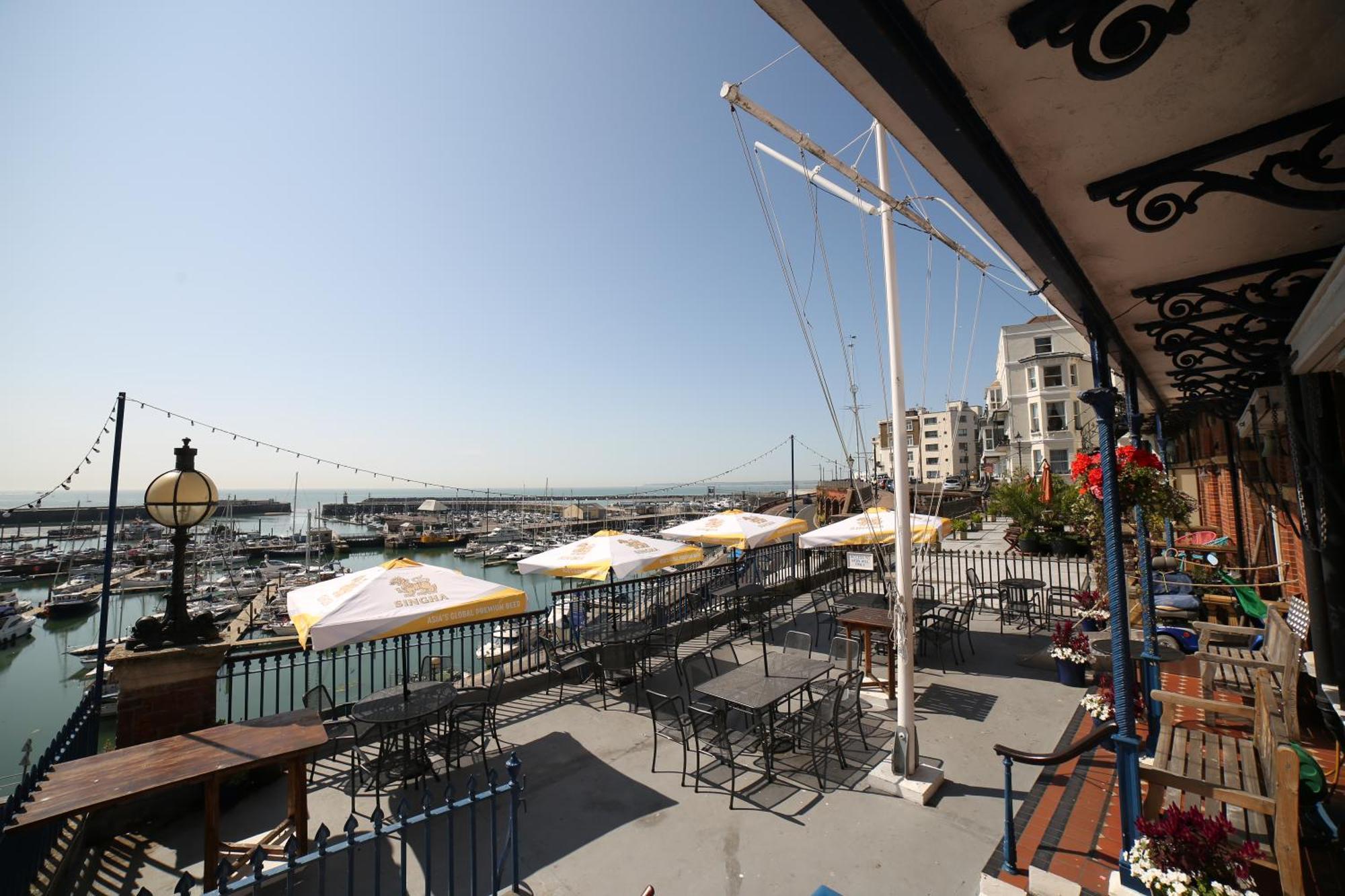 Royal Temple Yacht Club Ramsgate Exterior foto