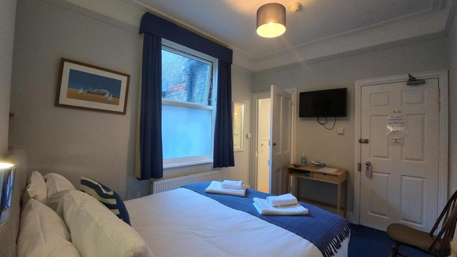 Royal Temple Yacht Club Ramsgate Exterior foto
