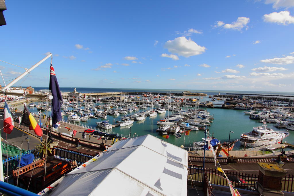 Royal Temple Yacht Club Ramsgate Exterior foto