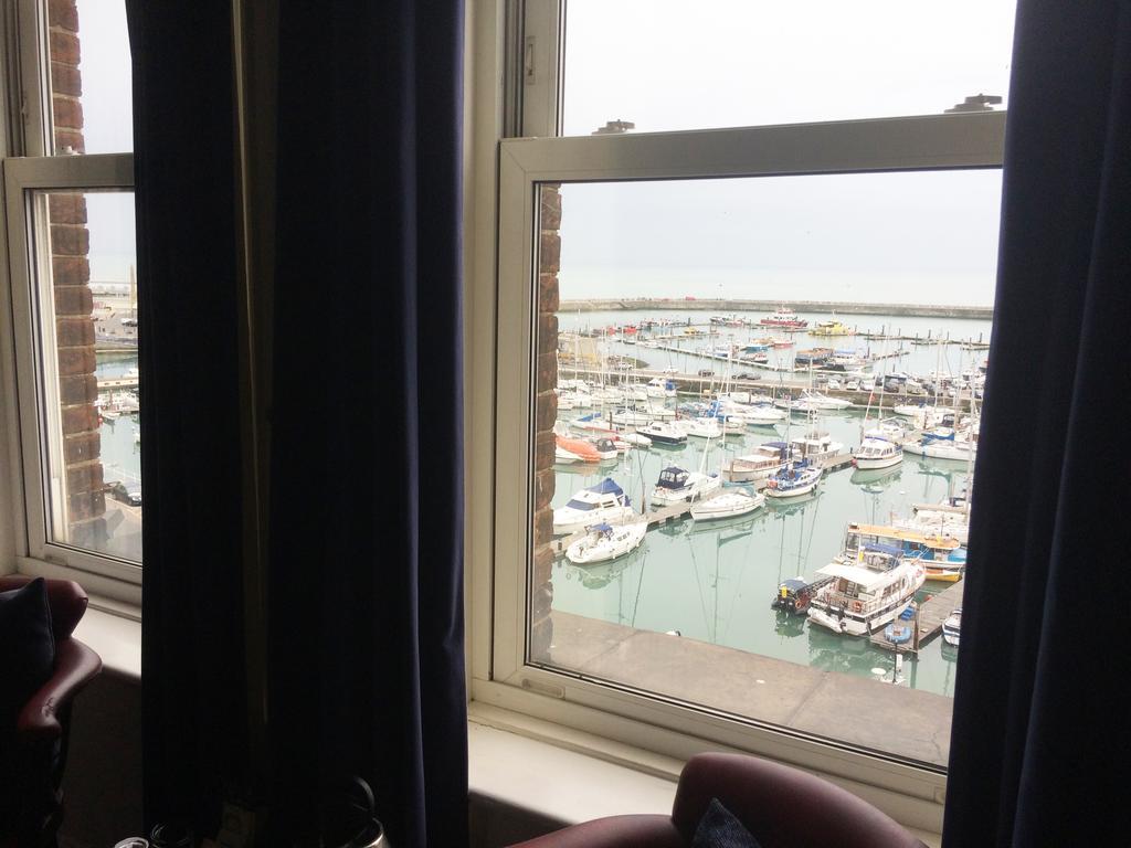 Royal Temple Yacht Club Ramsgate Exterior foto